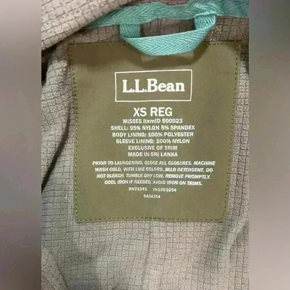 L.L. Bean Luna Women's Windbreaker Rain Jacket With Hood - Picture 5 of 16
